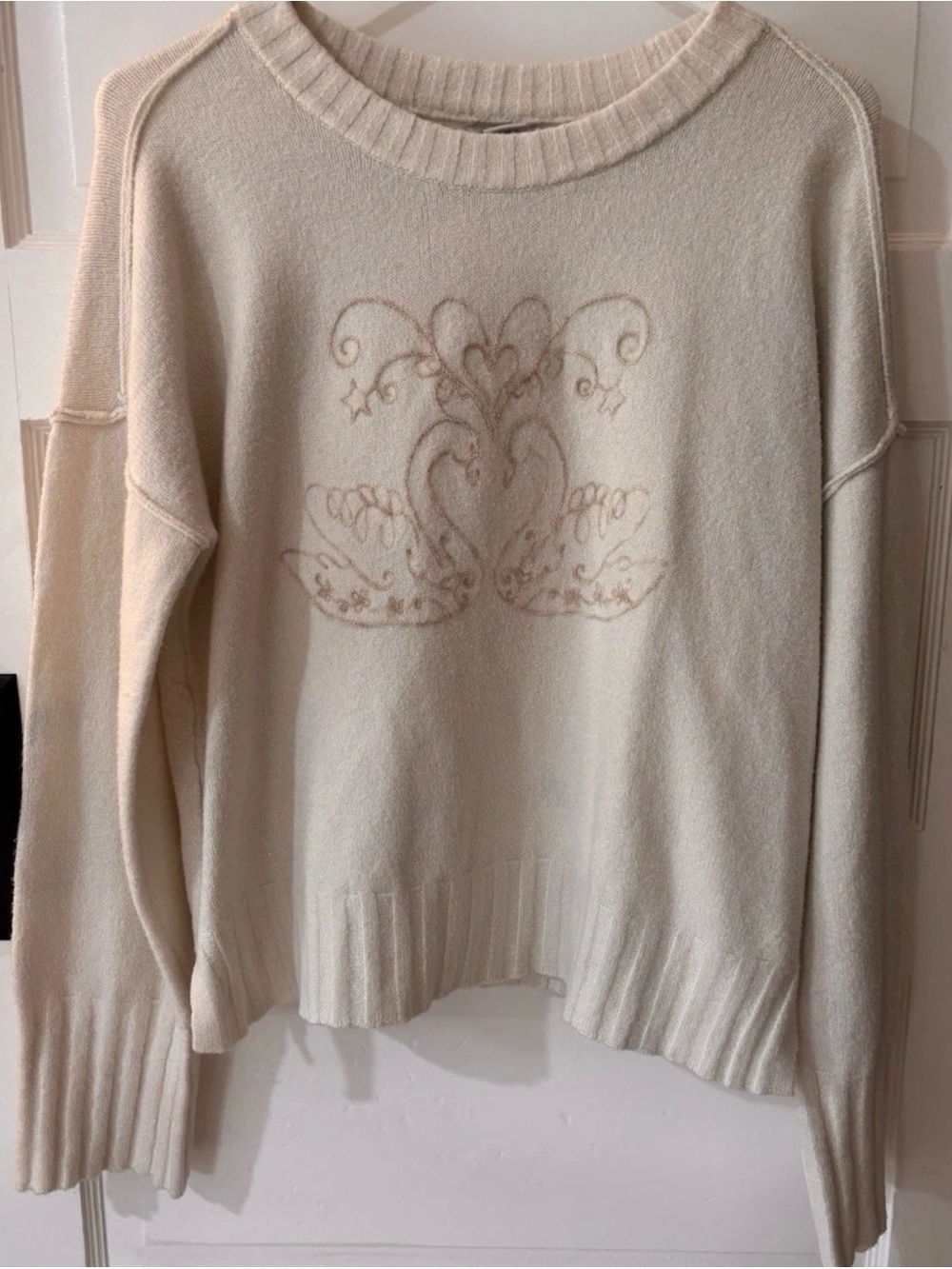Haute Hippie Cream Crewneck Sweater with Swan Motif - L
